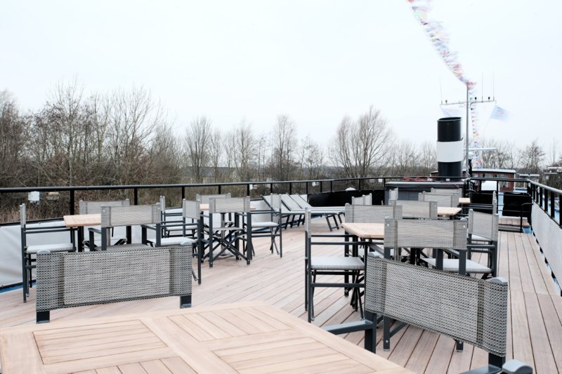 Sundeck