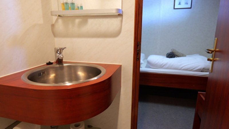 Basin and bed