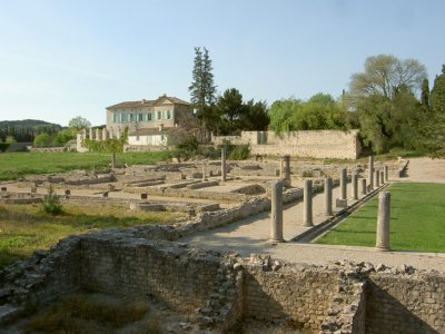 Vaison-la-romaine Provence Cycling Holiday