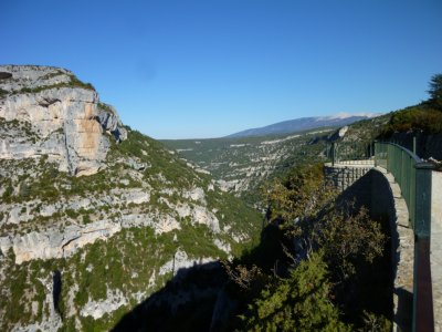 Provence gorge-de-la-nesque cycling holiday