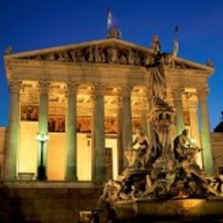 Sightseeing cycling holiday Danube