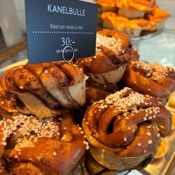 Cinnamon buns