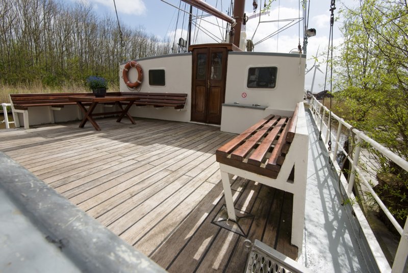 Sundeck