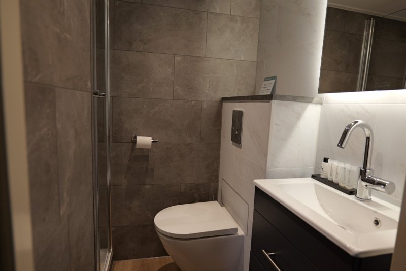 Bathroom twin cabin lower deck