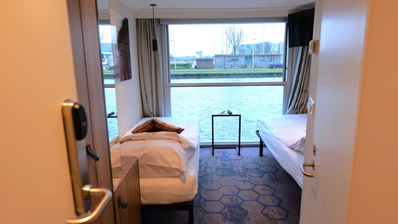 Twin Cabin Upper Deck