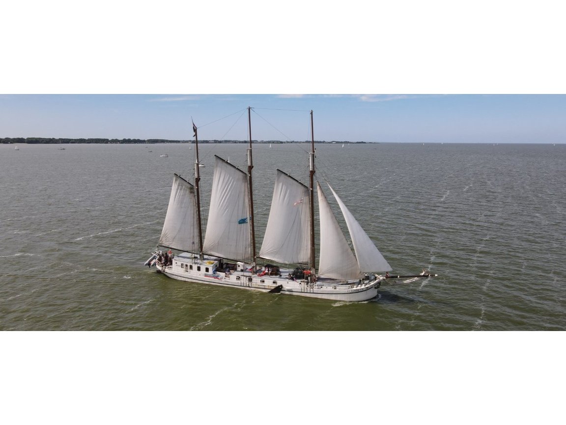 Sailing Ship Elizabeth